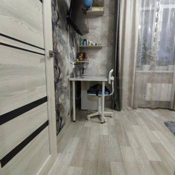 Продается 1-комнатная квартира, 42 м²