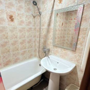 Сдается Многокомнатная квартира, 58,8 м²