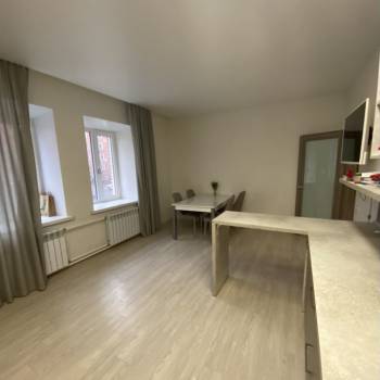 Продается 3-х комнатная квартира, 126 м²