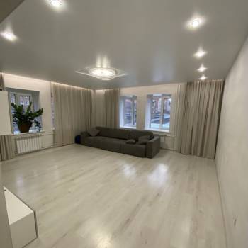 Продается 3-х комнатная квартира, 126 м²