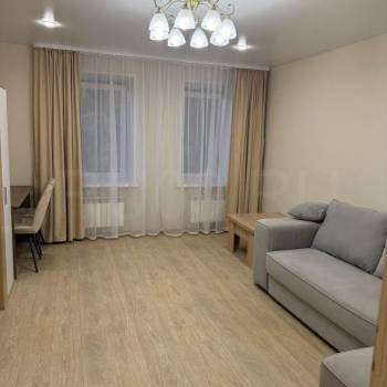 Сдается 1-комнатная квартира, 48 м²
