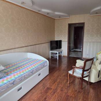 Продается 1-комнатная квартира, 45 м²
