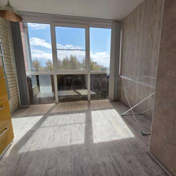 Продается 1-комнатная квартира, 45 м²