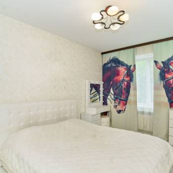 Продается Многокомнатная квартира, 80,3 м²