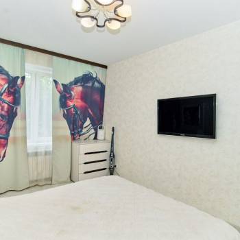 Продается Многокомнатная квартира, 80,3 м²