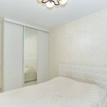 Продается Многокомнатная квартира, 80,3 м²