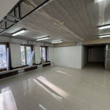 Сдается Нежилое помещение, 84 м²