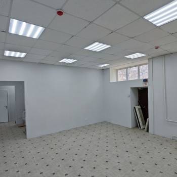 Сдается Нежилое помещение, 131,5 м²
