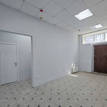 Сдается Нежилое помещение, 131,5 м²