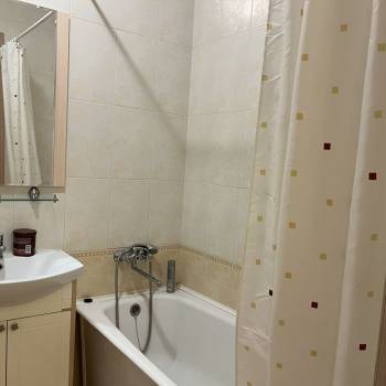 Сдается 1-комнатная квартира, 44 м²