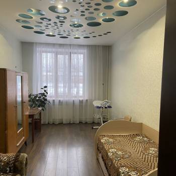 Продается Многокомнатная квартира, 174,8 м²