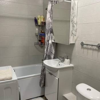 Продается 1-комнатная квартира, 29,7 м²