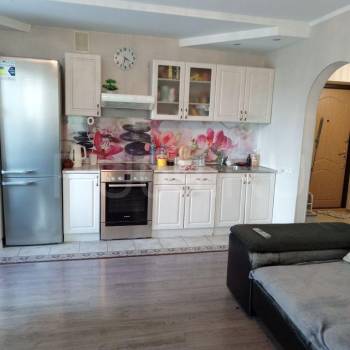 Продается 1-комнатная квартира, 32 м²