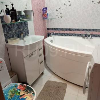 Продается 1-комнатная квартира, 32 м²
