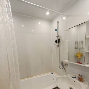 Продается Многокомнатная квартира, 70 м²