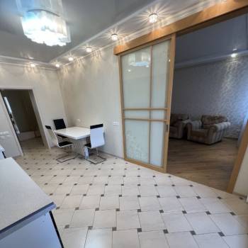 Продается 2-х комнатная квартира, 88 м²