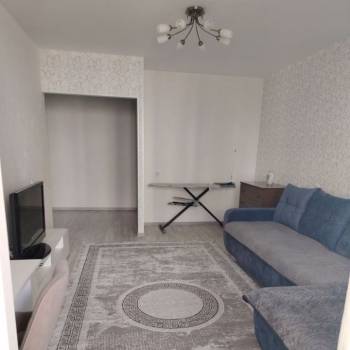 Сдается 2-х комнатная квартира, 60 м²