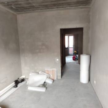Продается 1-комнатная квартира, 42 м²