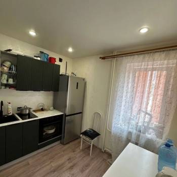 Продается 1-комнатная квартира, 36 м²