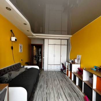 Продается 1-комнатная квартира, 78,8 м²