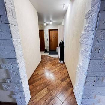Продается 1-комнатная квартира, 78,8 м²