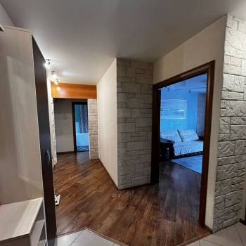 Продается 1-комнатная квартира, 78,8 м²