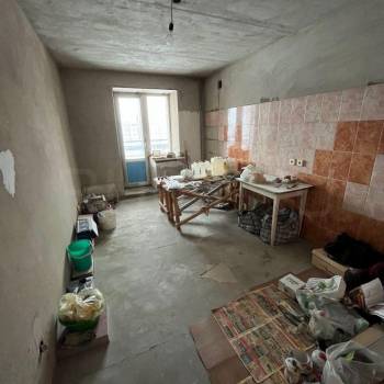 Продается 1-комнатная квартира, 37 м²