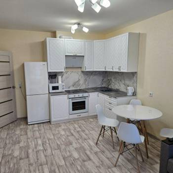Сдается Многокомнатная квартира, 64 м²