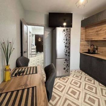 Продается 1-комнатная квартира, 40 м²