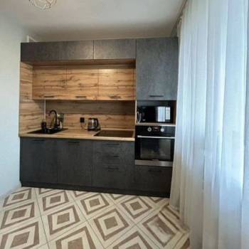 Продается 1-комнатная квартира, 40 м²