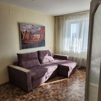 Сдается 1-комнатная квартира, 42 м²