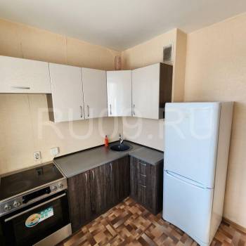 Сдается 1-комнатная квартира, 42 м²