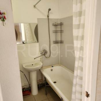 Сдается 1-комнатная квартира, 42 м²