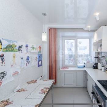 Продается 3-х комнатная квартира, 61 м²