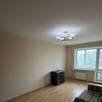 Продается 1-комнатная квартира, 37 м²