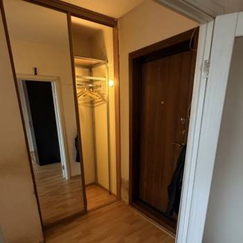 Продается 1-комнатная квартира, 37 м²