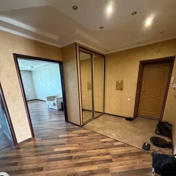 Сдается 2-х комнатная квартира, 75,8 м²