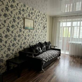 Сдается Многокомнатная квартира, 57,6 м²