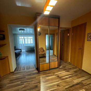 Сдается Многокомнатная квартира, 57,6 м²