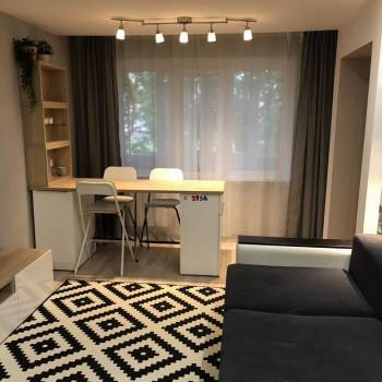 Сдается Многокомнатная квартира, 60 м²