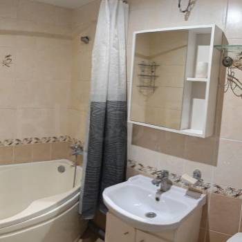 Сдается 2-х комнатная квартира, 60 м²