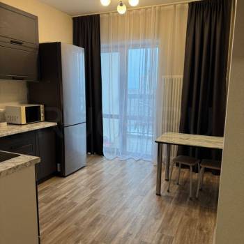 Сдается 1-комнатная квартира, 43 м²