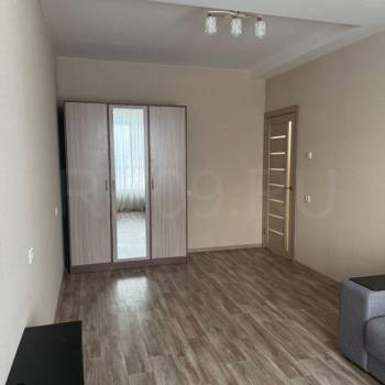 Сдается 1-комнатная квартира, 43 м²