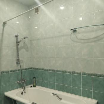 Сдается 2-х комнатная квартира, 76 м²