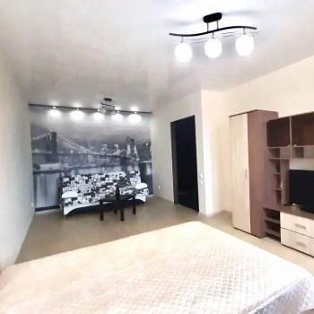 Продается 1-комнатная квартира, 50 м²
