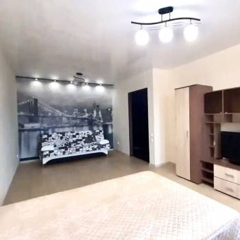 Продается 1-комнатная квартира, 50 м²