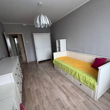 Сдается Многокомнатная квартира, 80 м²