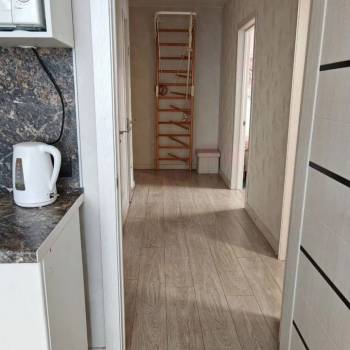 Сдается 1-комнатная квартира, 56 м²