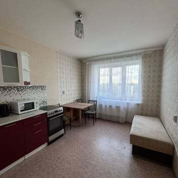 Сдается 1-комнатная квартира, 43 м²