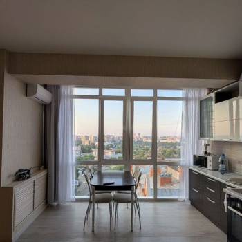 Сдается Многокомнатная квартира, 80 м²